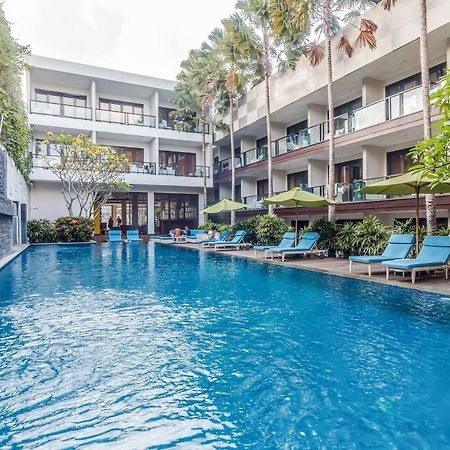 Zen Rooms Kuta Beach Poppies Lane Ngoại thất bức ảnh