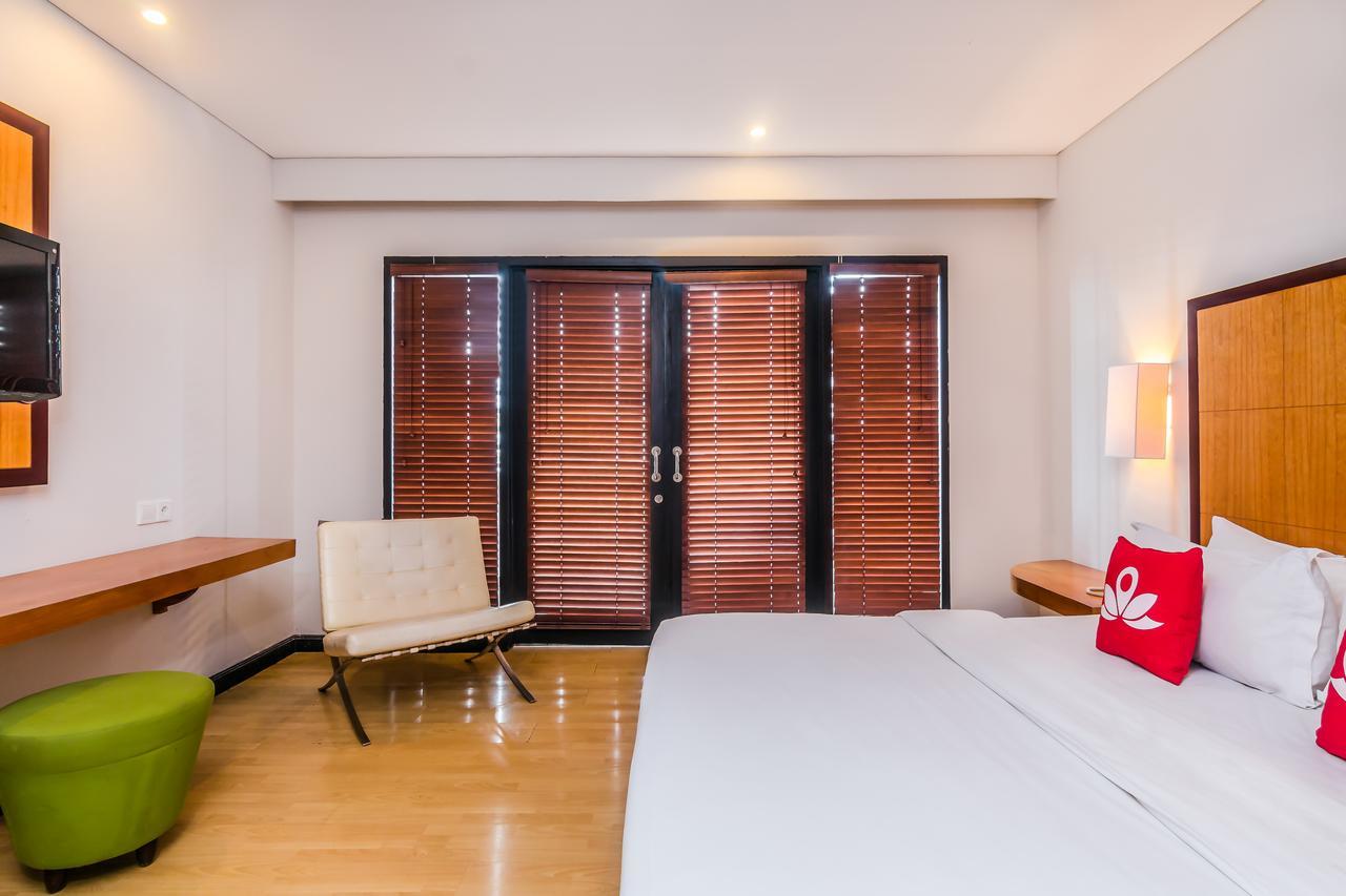 Zen Rooms Kuta Beach Poppies Lane Ngoại thất bức ảnh
